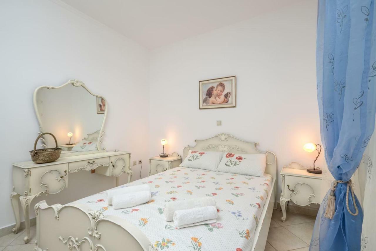 Independent Agapitos Apart , 2Bdrm, Private Patio Naxos City Eksteriør bilde